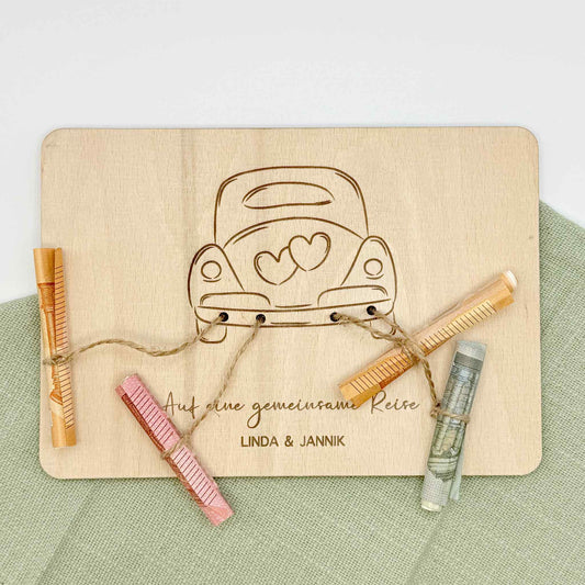 Ein Geldgeschenk zur Hochzeit mit vier Geldscheinen