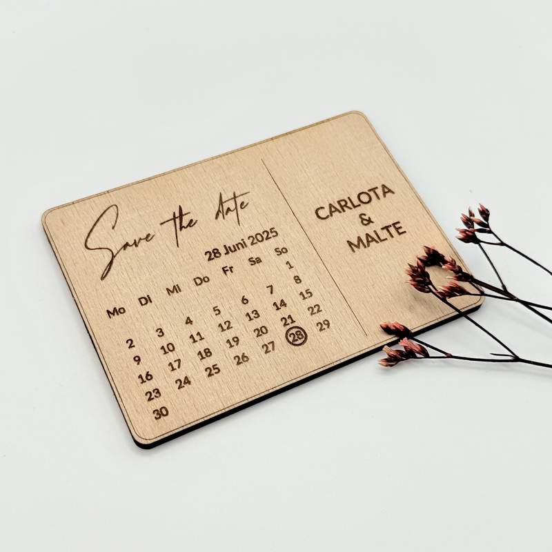 "Save the Date" Karte aus Holz mit Magnet - zelebro