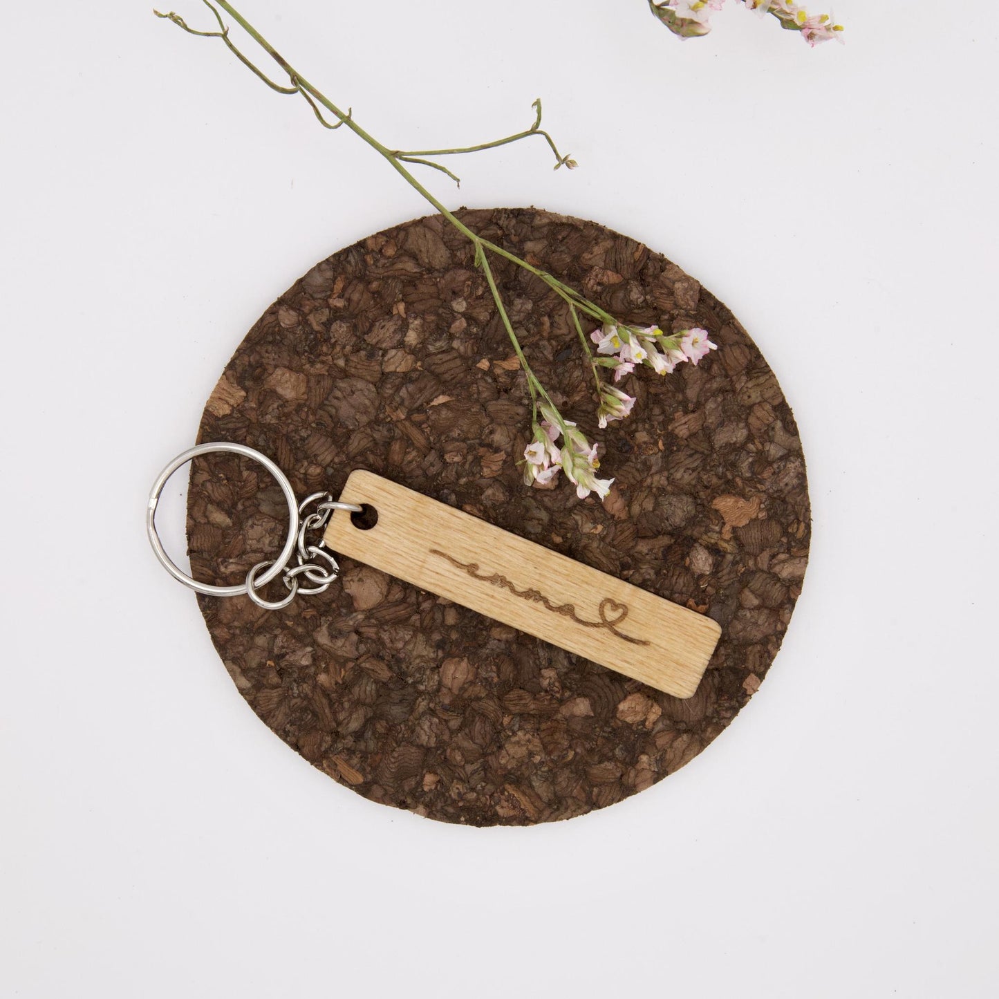 Schlüsselanhänger personalisiert zur Hochzeit mit Blumen